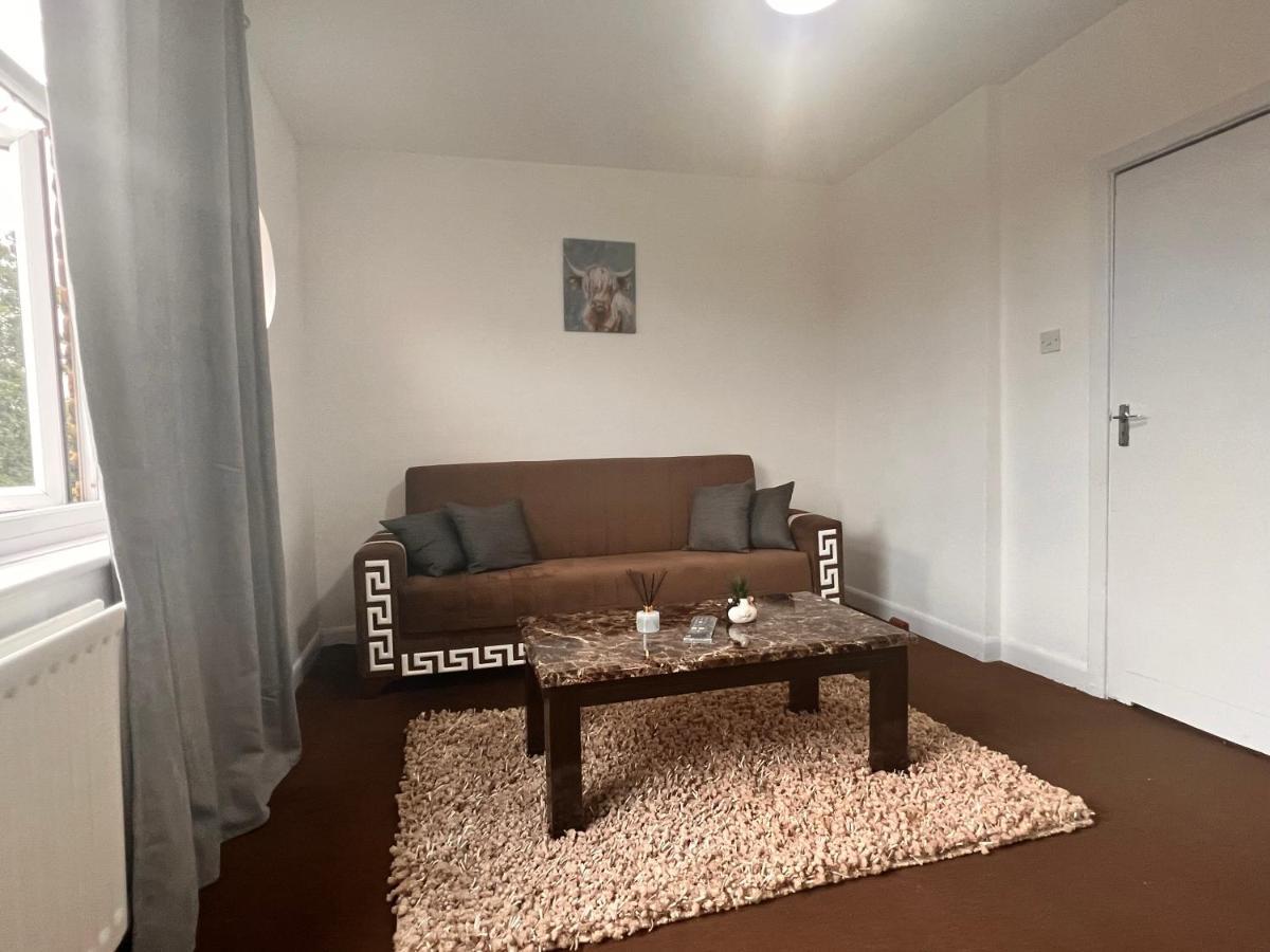 Апартаменты Neasden, Dollis Hill Near Neasden Temple Лондон